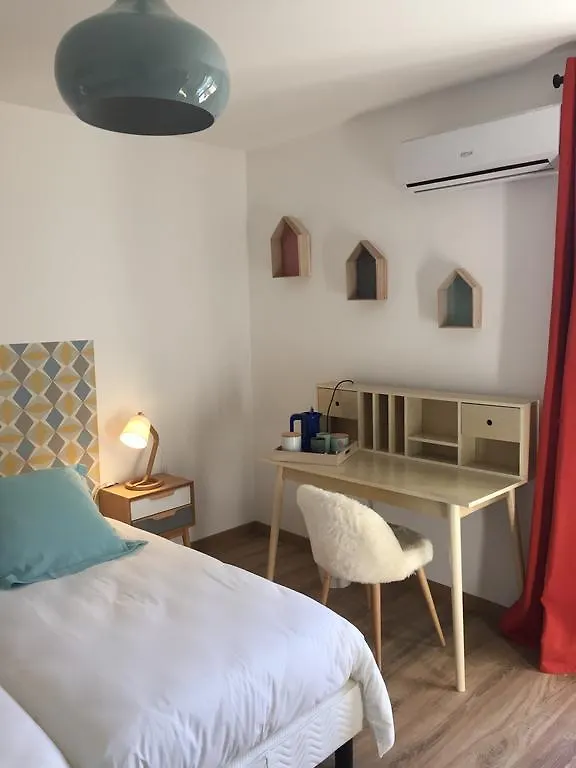 B&B Lily Et Paul Bedoin Bed & Breakfast